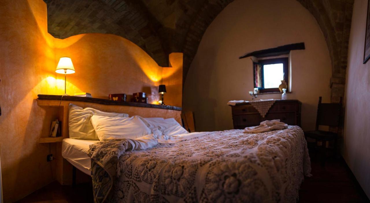 La Rosa Scarlatta Monterubbiano Bagian luar foto
